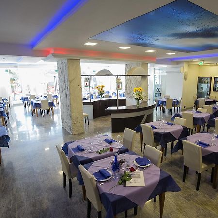 Hotel Roma Marina di Massa Kültér fotó