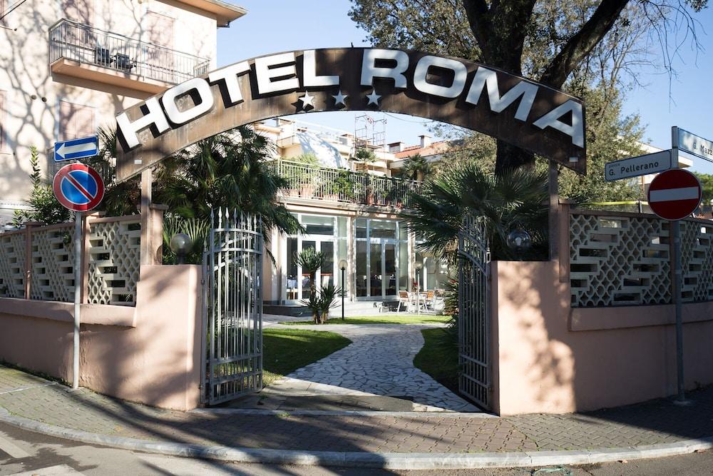 Hotel Roma Marina di Massa Kültér fotó