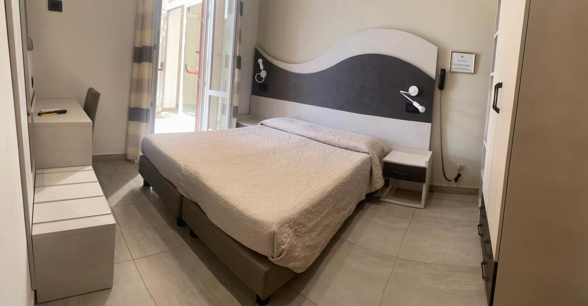 Hotel Roma Marina di Massa Kültér fotó