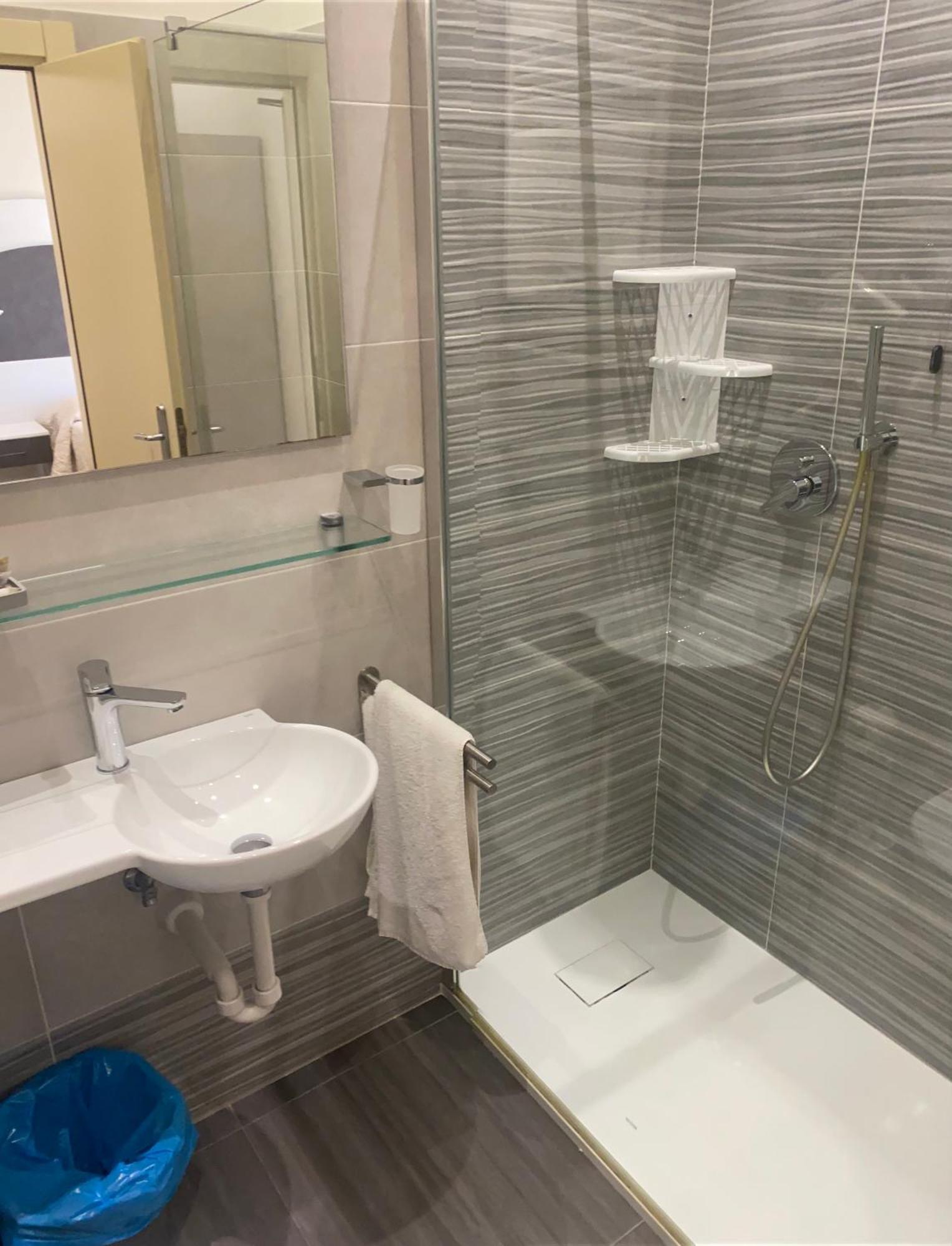 Hotel Roma Marina di Massa Kültér fotó