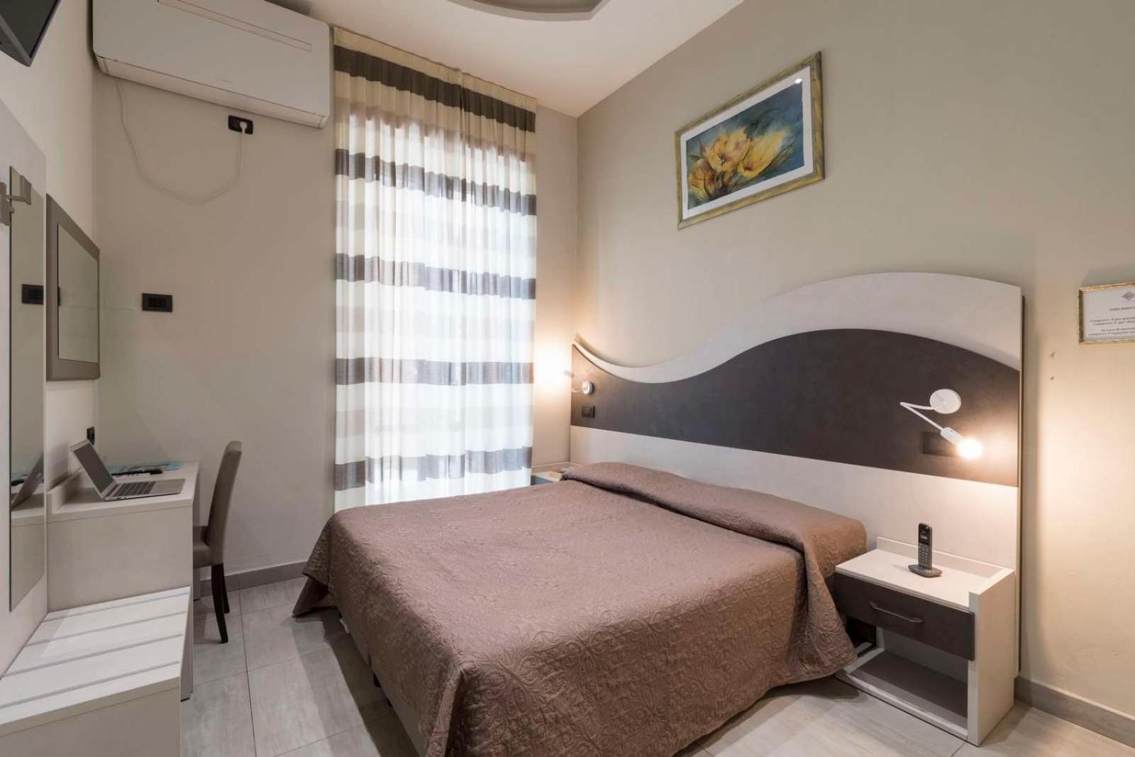 Hotel Roma Marina di Massa Kültér fotó