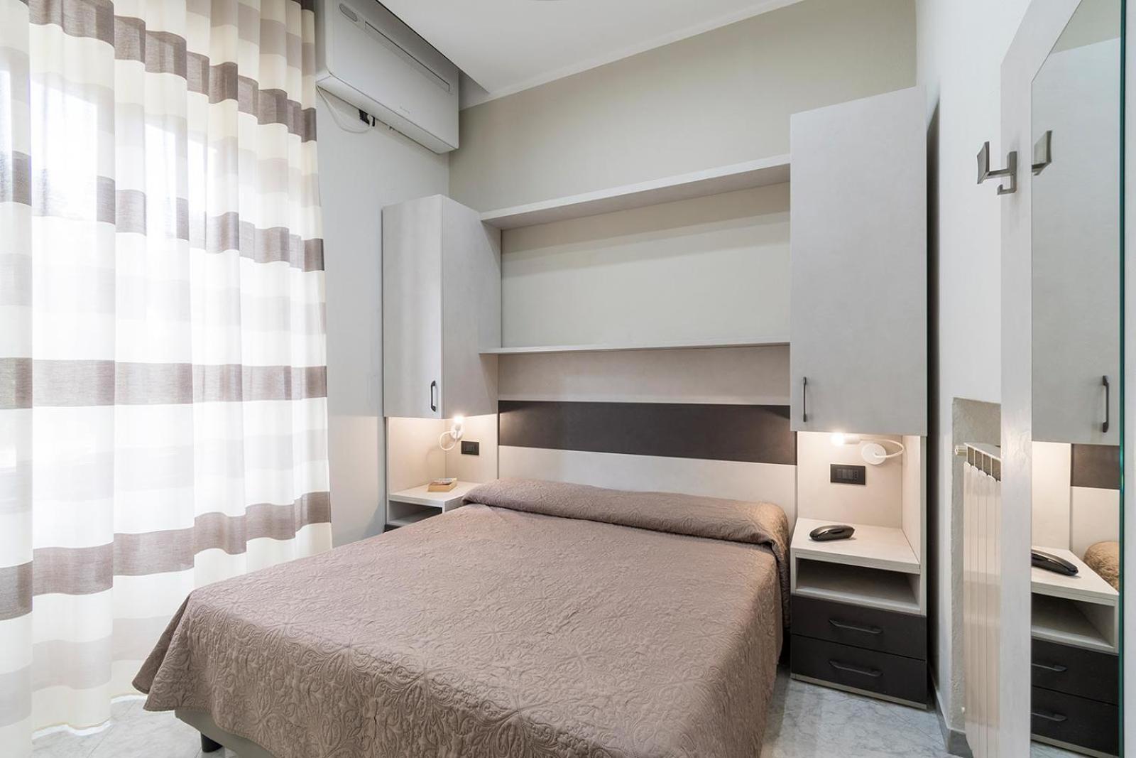 Hotel Roma Marina di Massa Kültér fotó