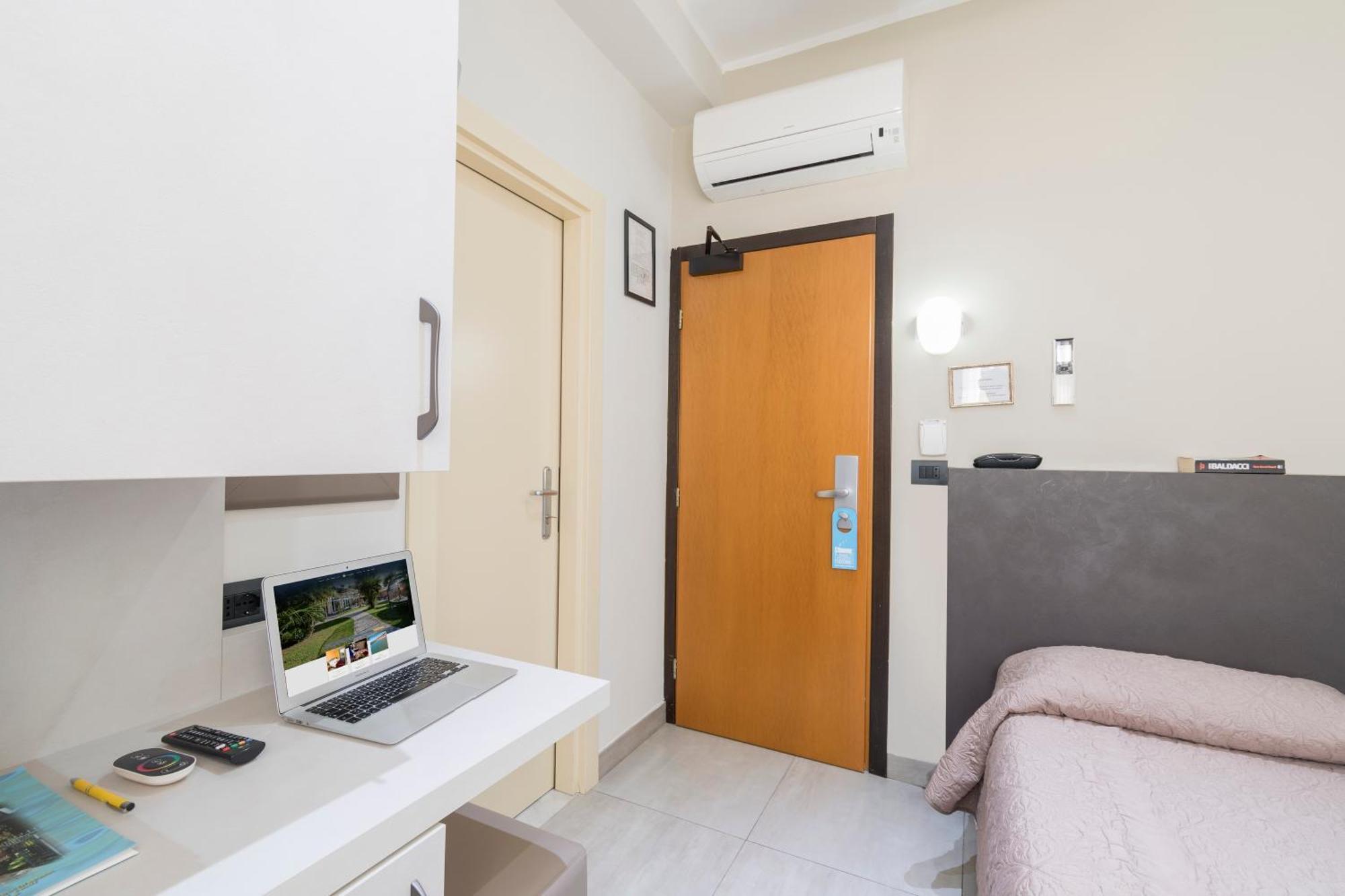Hotel Roma Marina di Massa Kültér fotó