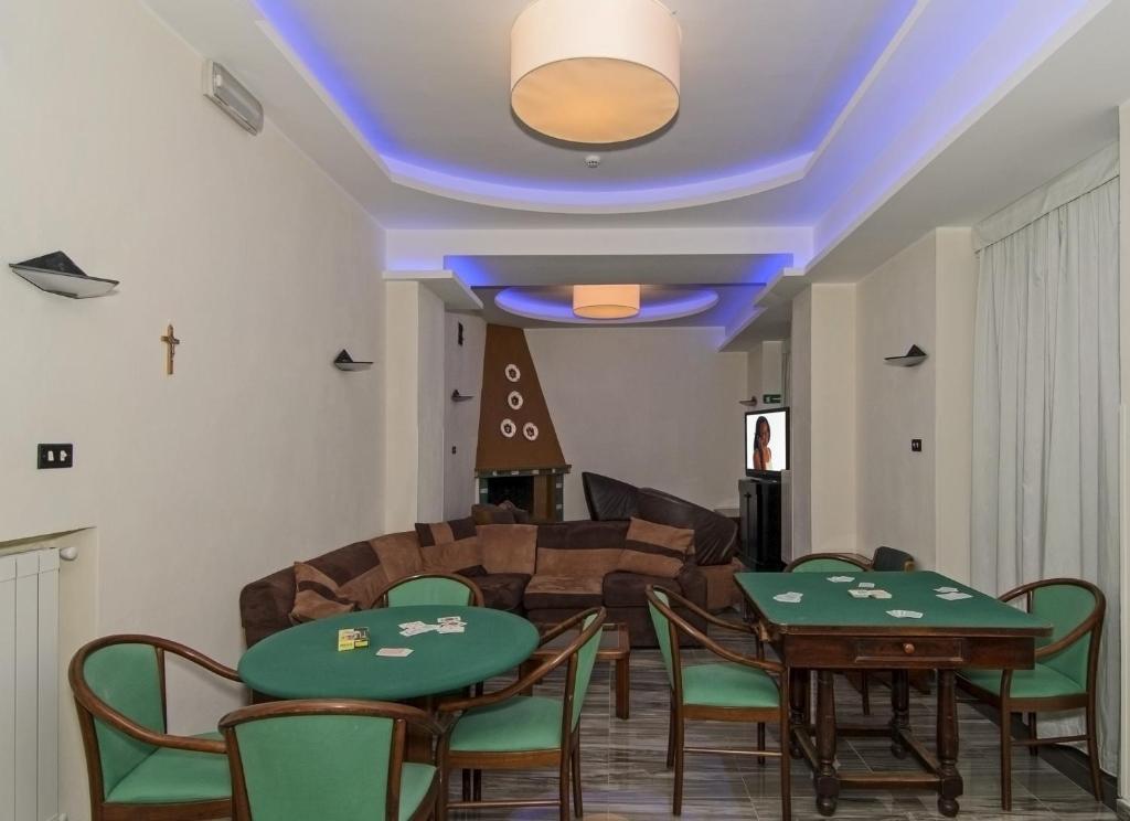 Hotel Roma Marina di Massa Kültér fotó